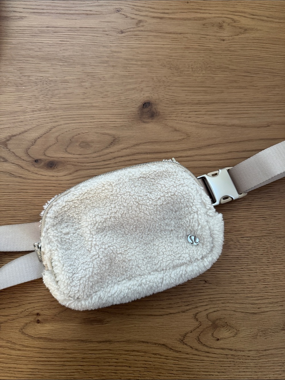 Lululemon Sherpa bag
